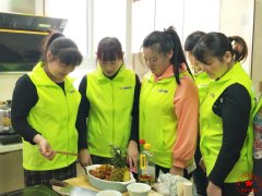 南阳月嫂泓德家政公司_宝宝好像好几天没排便了，这是怎么回事？