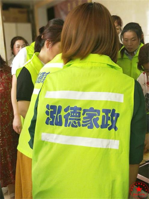 宝宝瞌睡睡颠倒了怎么办？