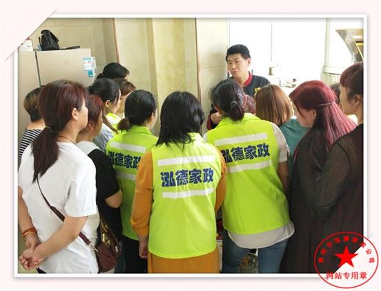 母乳喂养早知道。社旗有金牌月嫂吗？