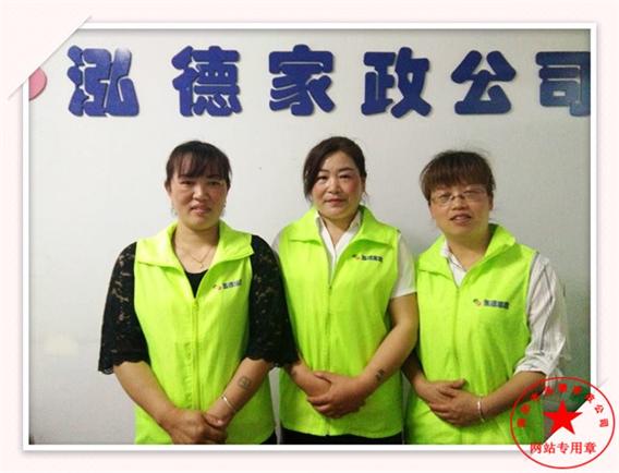 混合喂养，合理安排母乳和奶粉的时间。新野哪有月嫂培训？