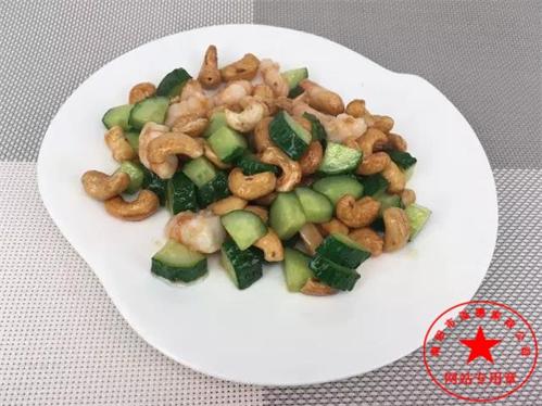 介绍几个虾做的催乳菜。坐月子应该怎么吃？社旗月嫂培训哪家好？